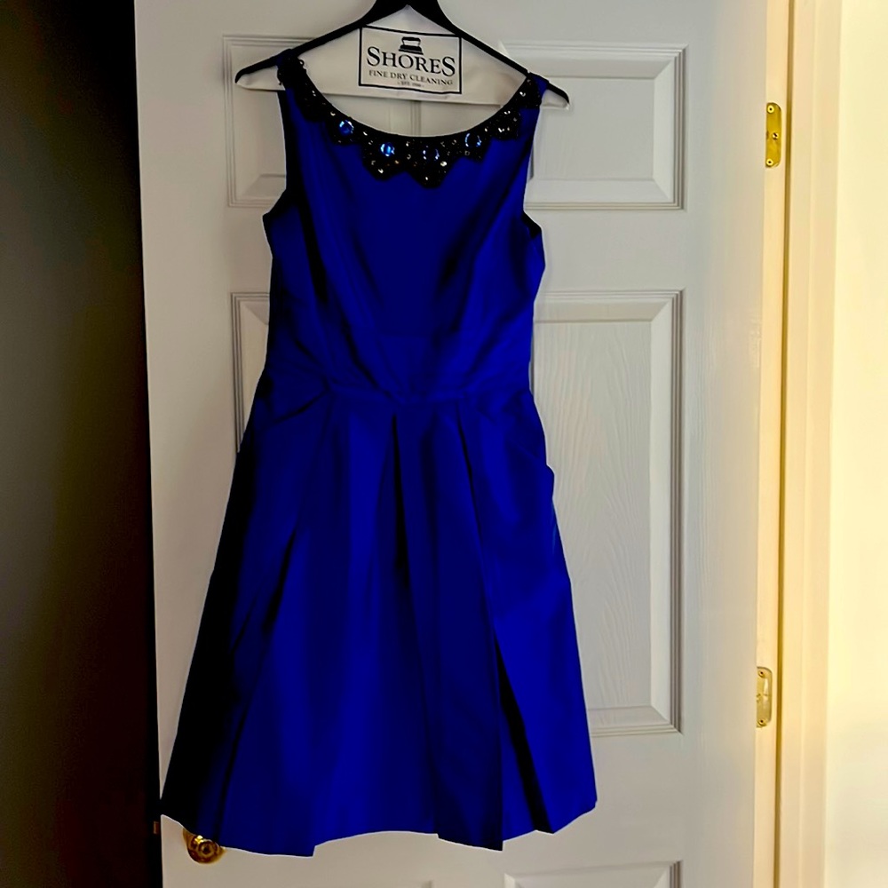 Beautiful Kay Unger Beaded cocktail dress